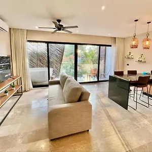Sky K104 ***** Tulum
