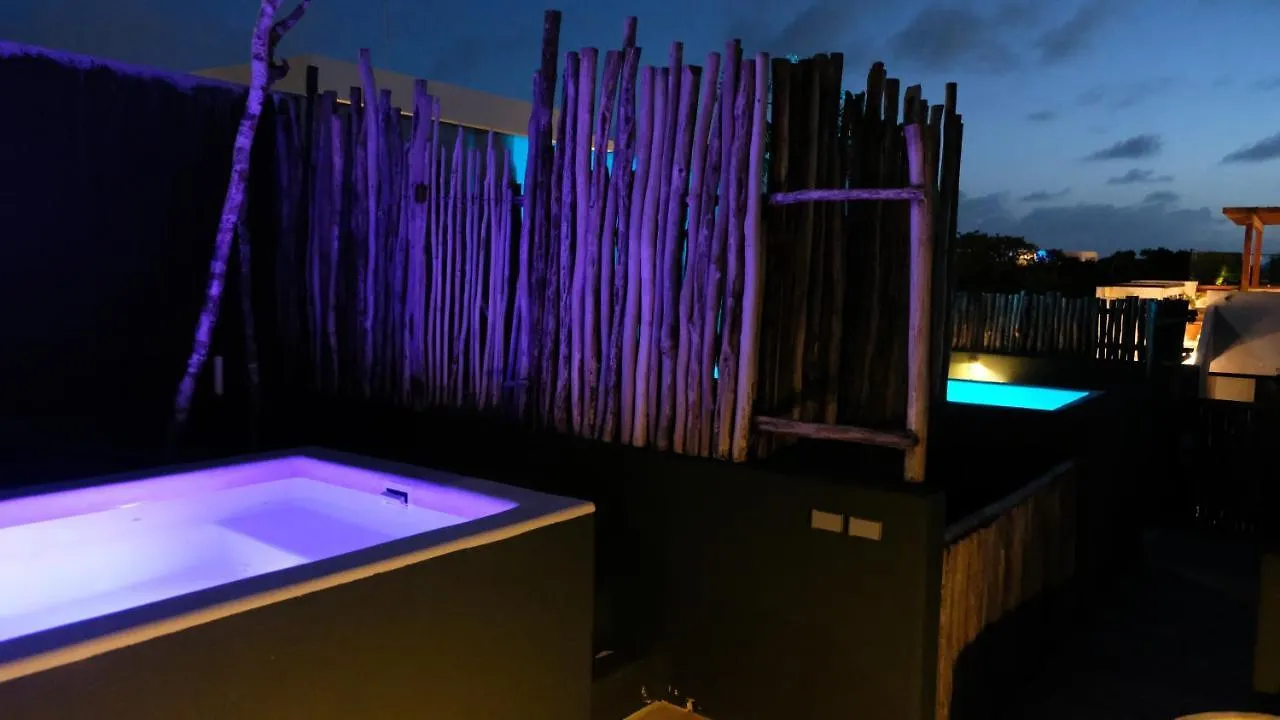 Bed and breakfast Loba Tulum Male Only 4*,