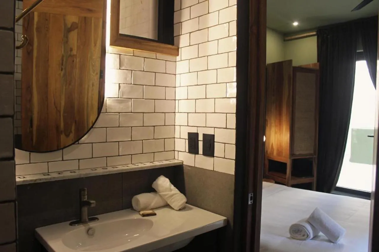 Bed and breakfast Loba Tulum Male Only Couette-café
